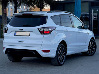 Ford Kuga foto 3