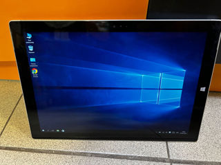 Microsoft Surface Pro 3 II i5-4300U II 8GB II 256GB II 12 inch 2K Diplay