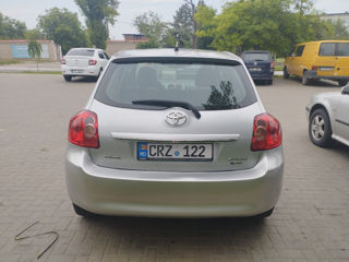 Toyota Auris foto 6