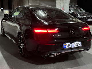 Mercedes E-Class Coupe foto 5