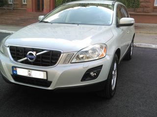 Volvo XC60 foto 1