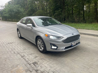 Ford Fusion foto 1