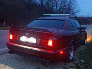 BMW 5 Series foto 5