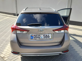 Toyota Auris foto 2