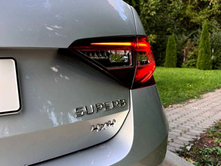 Skoda Superb foto 2