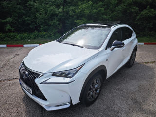 Lexus NX Series foto 1