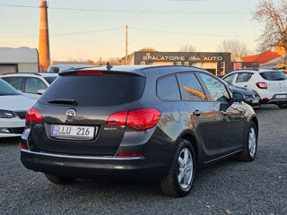 Opel Astra foto 4