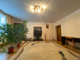 Apartament cu 3 camere, 110 m², Telecentru, Chișinău foto 2
