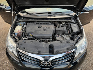 Toyota Avensis foto 9