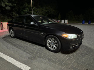 BMW 5 Series foto 1