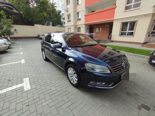 Volkswagen Passat foto 3