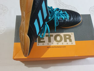 Vind bampuri Adidas Predator stare ca noi marimea 36,5 și Adidas Ace15.3marimea 36,5 starea ca noi . foto 3