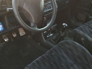 Ford Fiesta foto 9