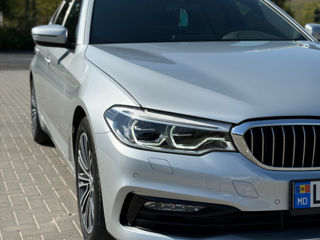 BMW 5 Series foto 2