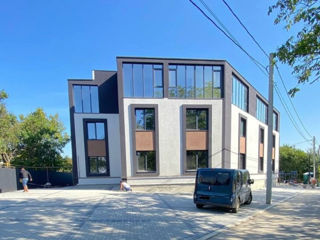 2-комн. кв., 57 м², 2/3 эт.