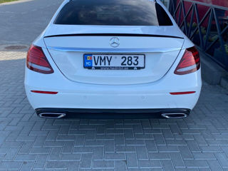 Mercedes E-Class foto 3