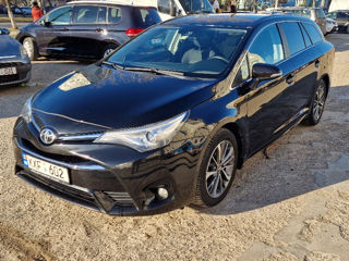 Toyota Avensis foto 7