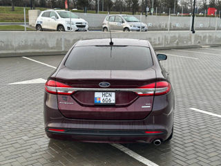 Ford Fusion foto 4