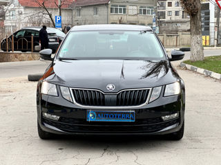 Skoda Octavia foto 2