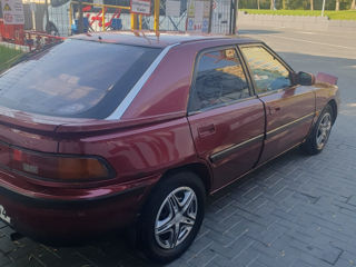 Mazda 323 foto 4