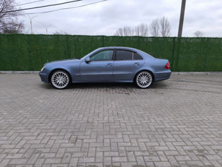 Mercedes E-Class foto 6