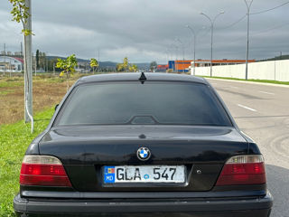 BMW 7 Series foto 4