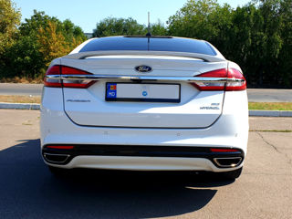 Ford Fusion foto 5