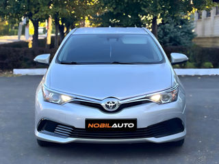 Toyota Auris foto 2