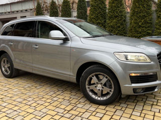 Audi Q7 foto 2