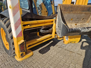 Jcb 4CX  2013 an foto 11