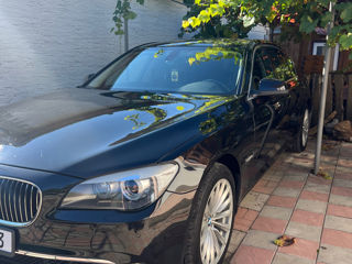 BMW 7 Series foto 2