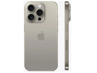 iPhone 15 Pro 256GB Natural Titanium 5G foto 2