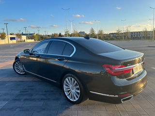 BMW 7 Series foto 3