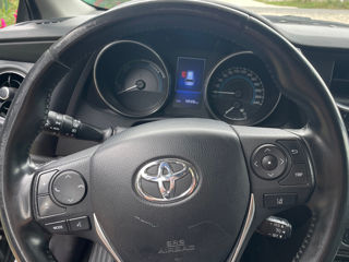 Toyota Auris foto 8