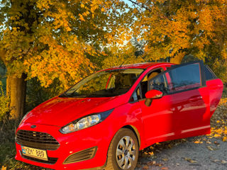 Ford Fiesta foto 5