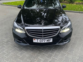 Mercedes E-Class foto 2