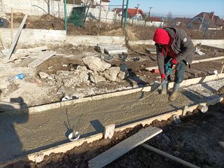 Turnam beton ,Săpăm pămînt ,scoatem steașca,demolam.. foto 7