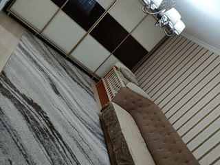 Apartament cu 2 camere, 74 m², Botanica, Chișinău foto 2