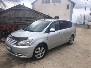 Toyota Avensis Verso