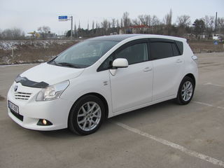 Toyota Verso foto 1