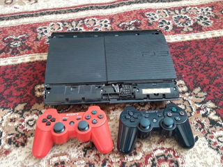 Se vinde PlayStation 3 2000 de lei