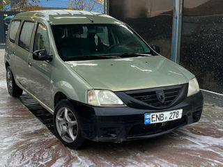 Dacia Logan foto 2