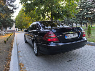 Mercedes E-Class foto 4