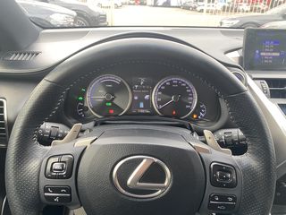 Lexus NX Series foto 8