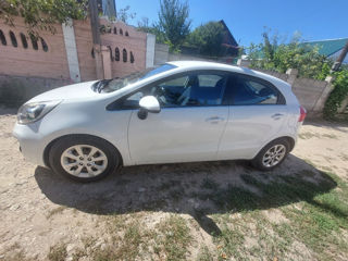 KIA Rio foto 2