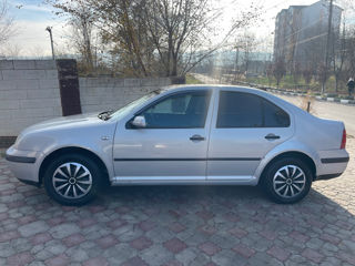 Volkswagen Bora foto 2