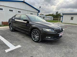 Skoda Superb foto 3