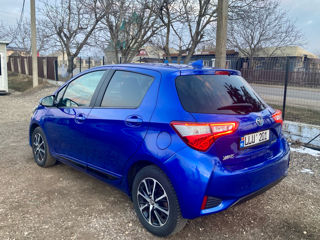 Toyota Yaris foto 2