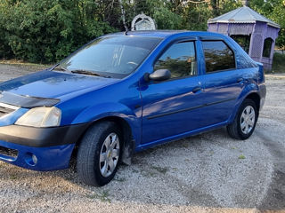 Dacia Logan foto 1