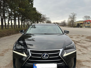 Lexus NX Series foto 2